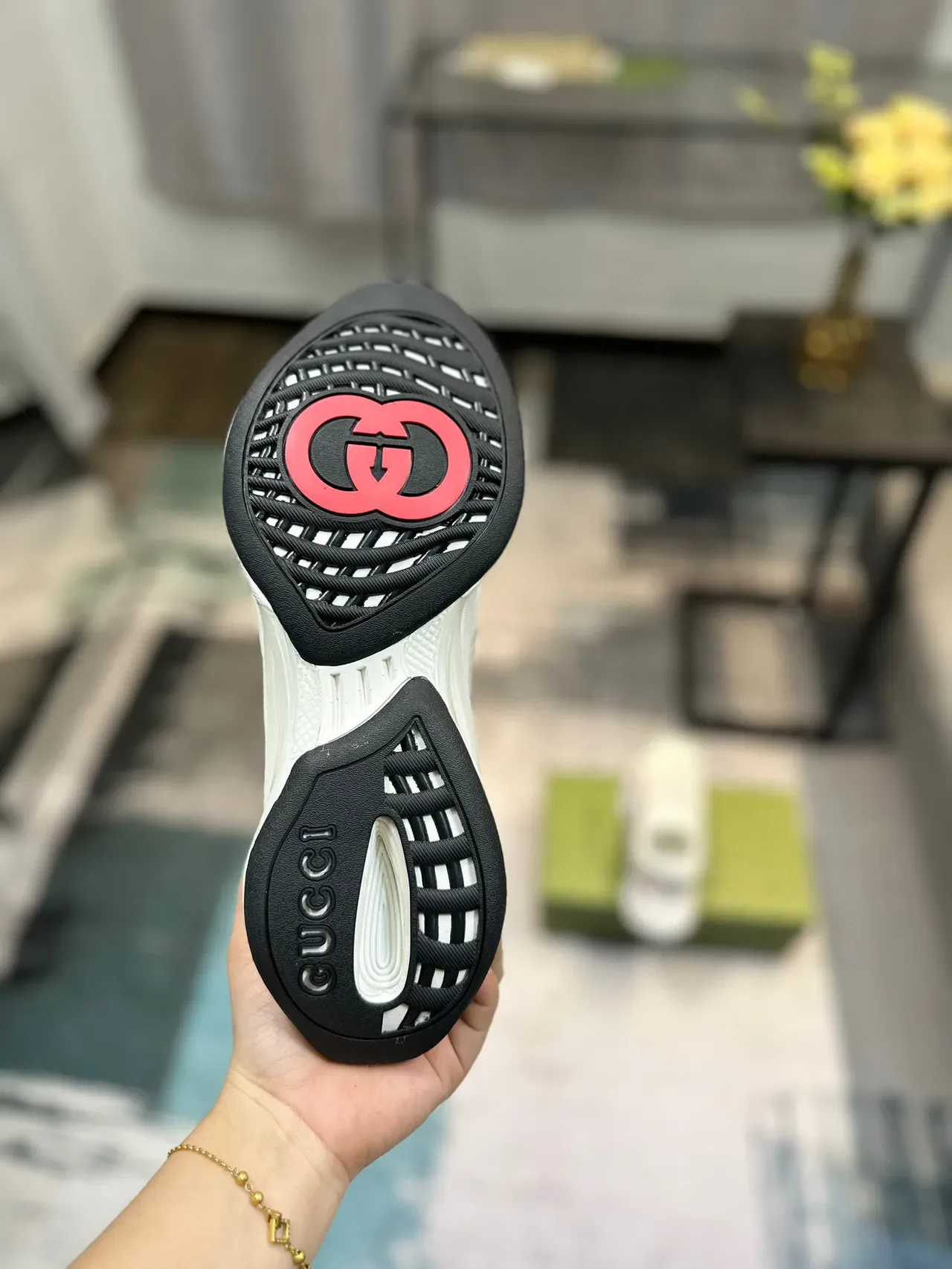 Gucci Screener সাদা, লাল, নীল লোগো লাইফস্টাইল স্নিকার 9