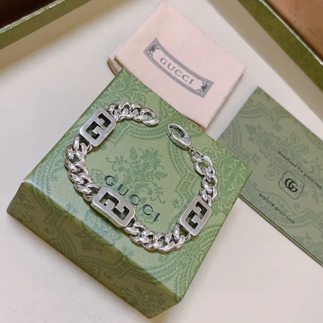 Gucci Silver Chunky Curb Chain Interlocking G Logo Links Bracelet 3