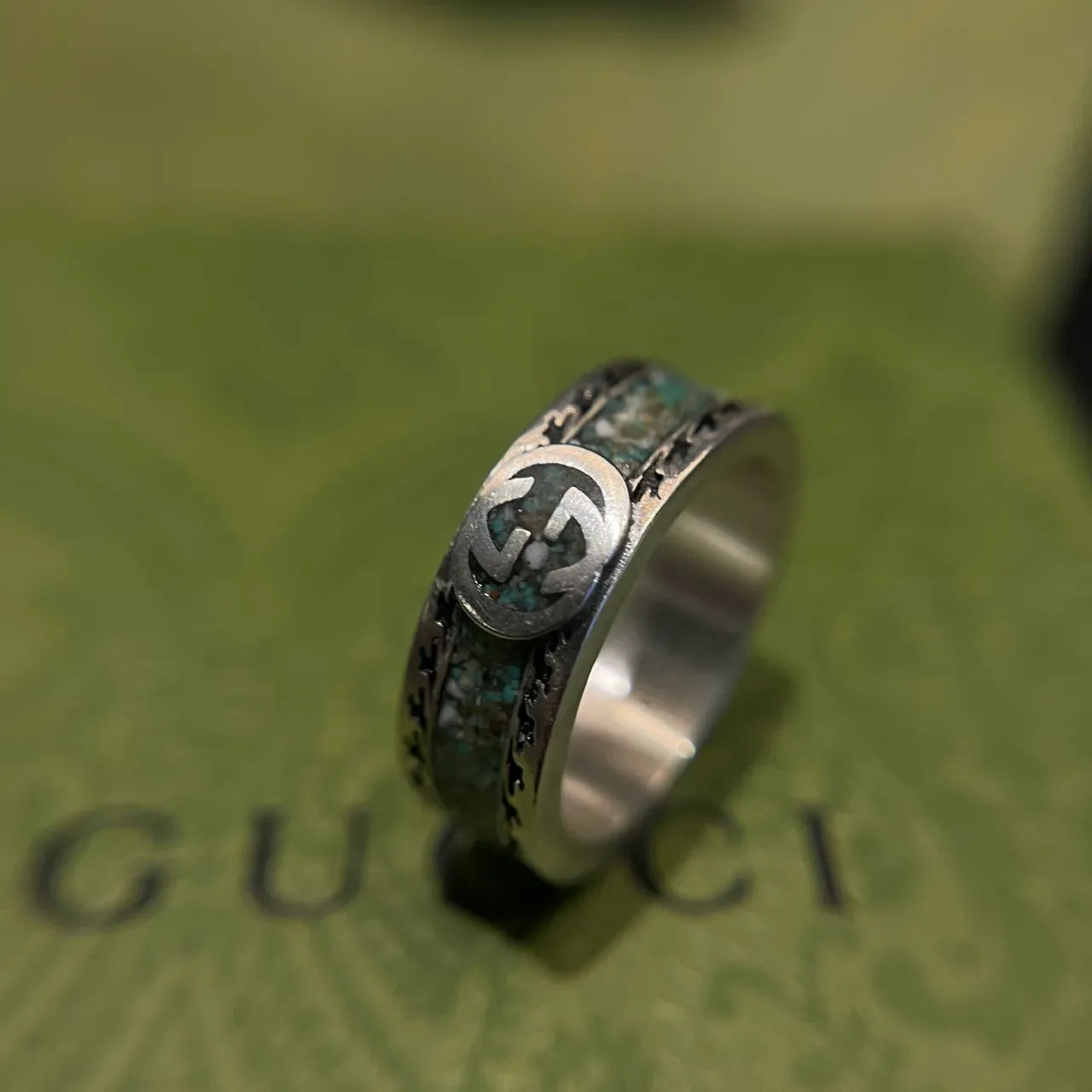 Gucci Silver Green Wide Band Interlocking GG Logo Ring 3
