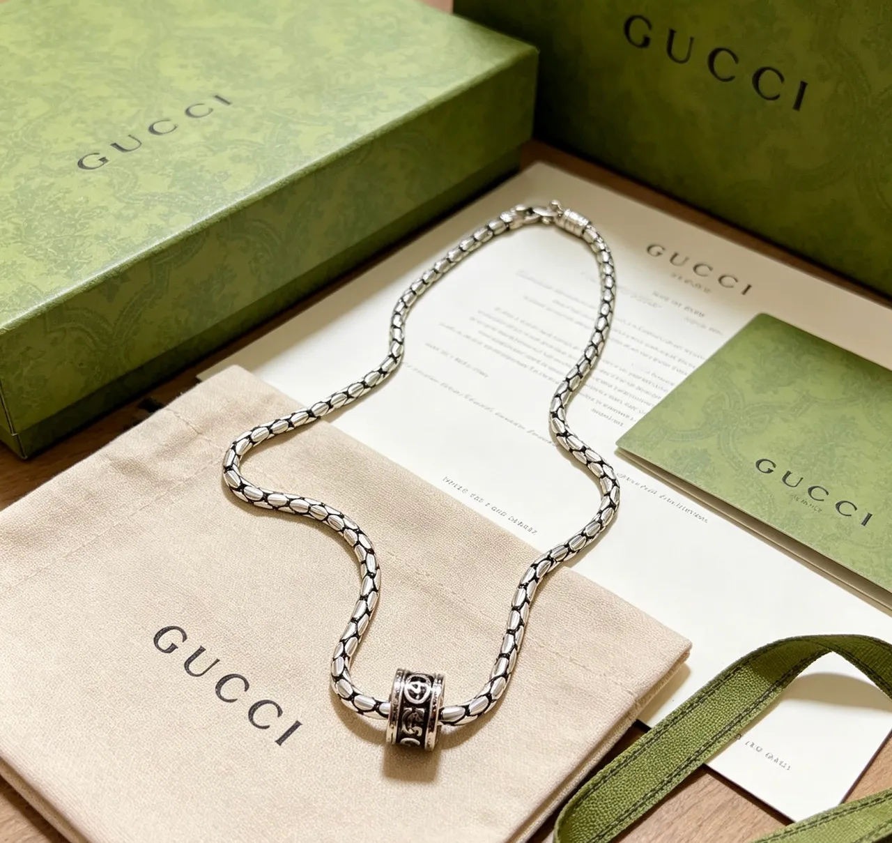 Gucci Snake-Link collar de plata oxidada 4