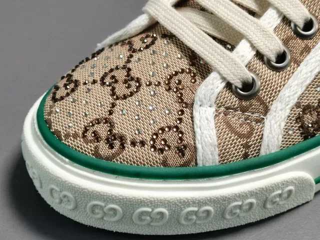 Gucci Tennis 1977 بيج أخضر أحمر Web Monogram Lifestyle Sneakers 5