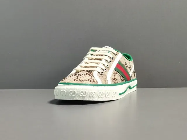 Gucci Tennis 1977 بيج أخضر أحمر Web Monogram Lifestyle Sneakers 15