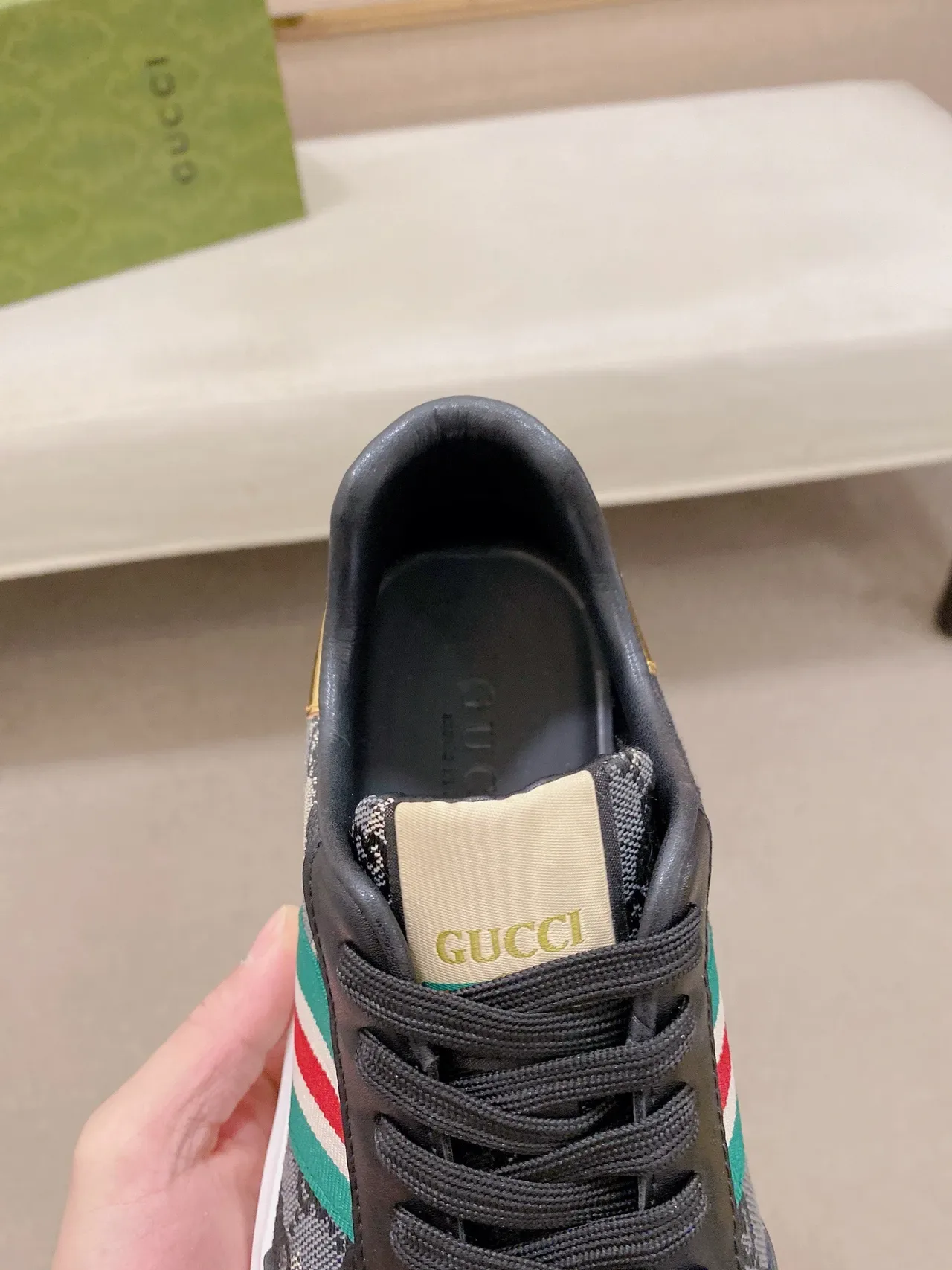 Gucci Tennis 1977 काली GG Monogram Web Stripe जीवनशैली स्नीकर 5
