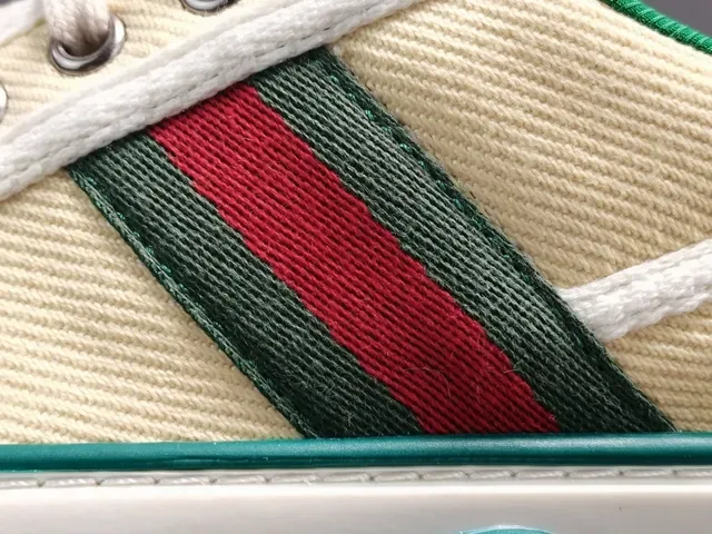 Gucci Tennis 1977 Crema Canvas Rayas Web Zapatillas Lifestyle 4