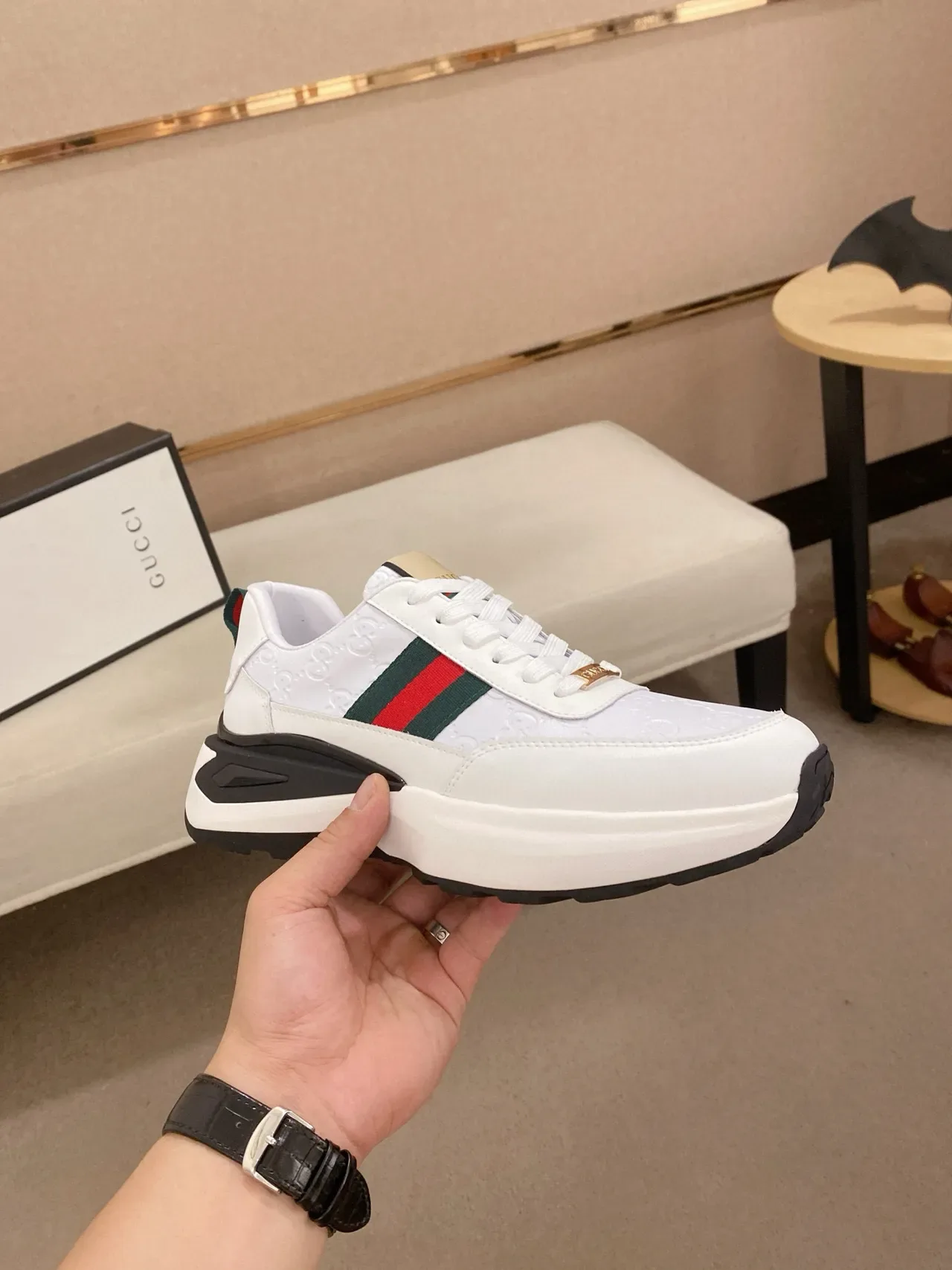 Gucci Blanc et Noir Monogrammés en Cuir avec Rayures Web et Acent Zapatillas Lifestyle 4