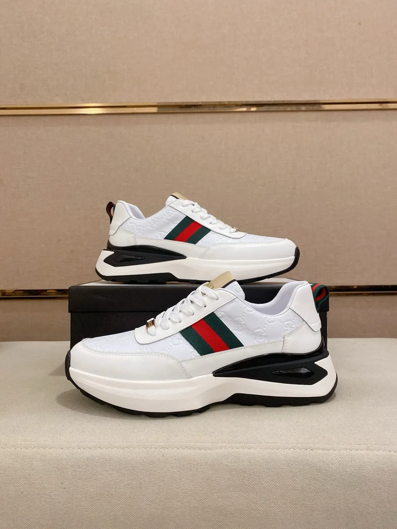 Gucci Blanc et Noir Monogrammés en Cuir avec Rayures Web et Acent Zapatillas Lifestyle 7