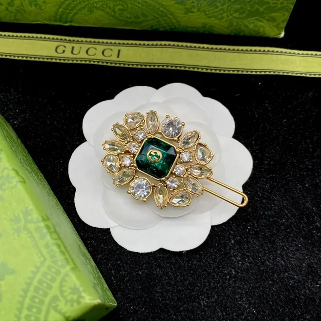 Gucci 白绿山茶花形水晶镶嵌胸针 4