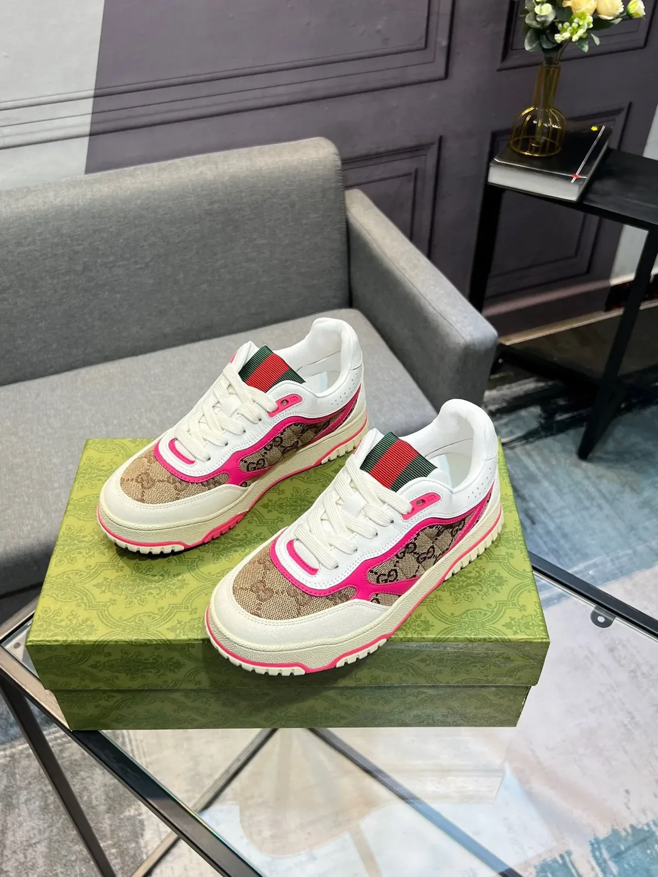 Gucci Blanch es y Rosas GG Monogram Lona Borde Contraste Lifestyle Sneakers 9
