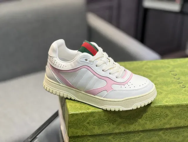 Gucci 白粉低帮镂空脚趾生活运动鞋 3