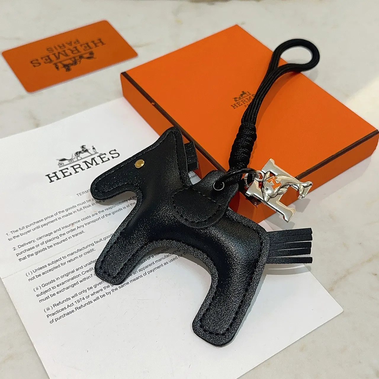 Hermès 黑色银色马头轮廓纹理皮革手袋 5