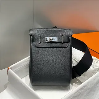 Hermès ब्राउन सिल्वर पेबल्ड लेदर फ्लैप-टॉप क্লोजर टोট ब্যाग 10