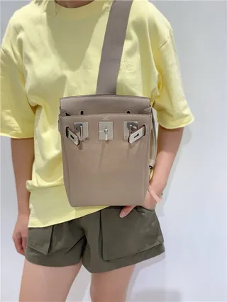 Hermès ब्राउन सिल्वर पेबल्ड लेदर फ्लैप-टॉप क্লोजर टोট ब্যाग 11
