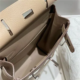 Hermès ब्राउन सिल्वर पेबल्ड लेदर फ्लैप-टॉप क্লोजर टोট ब্যाग 13