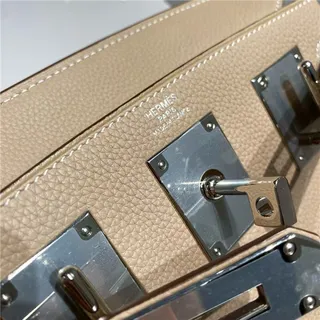 Hermès ब्राउन सिल्वर पेबल्ड लेदर फ्लैप-टॉप क্লोजर टोট ब্যाग 14