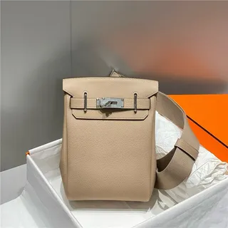 Hermès ब्राउन सिल्वर पेबल्ड लेदर फ्लैप-टॉप क্লोजर टोট ब্যाग 19