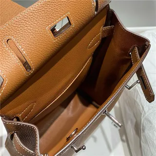 Hermès ब्राउन सिल्वर पेबल्ड लेदर फ्लैप-टॉप क্লोजर टोট ब্যाग 22