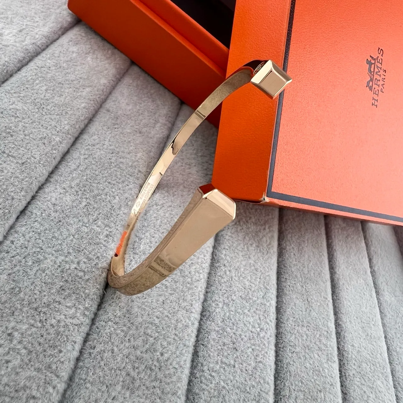 Hermès Collier de Chien Silver Gold Geometric Faceted Ends Open Cuff Bracelet 4