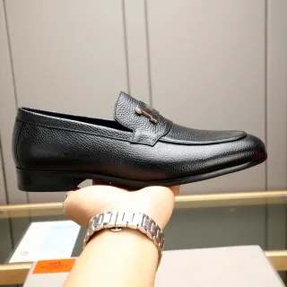 爱马仕 H Buckle 黑色压纹皮 乐福鞋