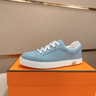 Hermès H Sneaker 浅蓝色帆布生活方式运动鞋