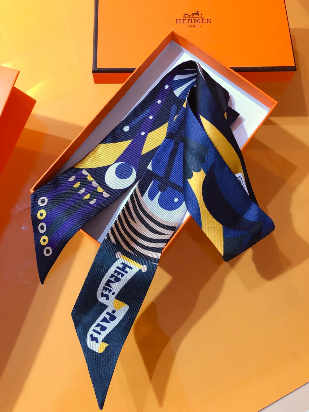 Hermès Multicolore Imprimé Motifs Géométriques Bold Color Blocking Écharpe de Soie 5