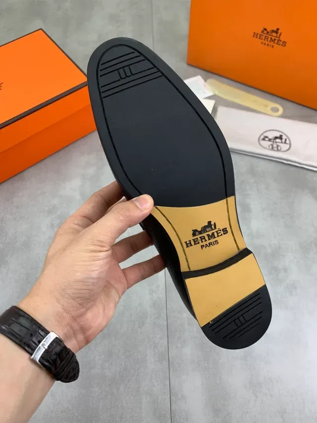 Hermès Oran Black Gold Pebbled Leather Kelly Buckle Loafer 2