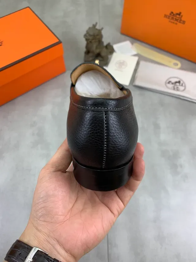 Hermès Oran Black Gold Pebbled Leather Kelly Buckle Loafer 3