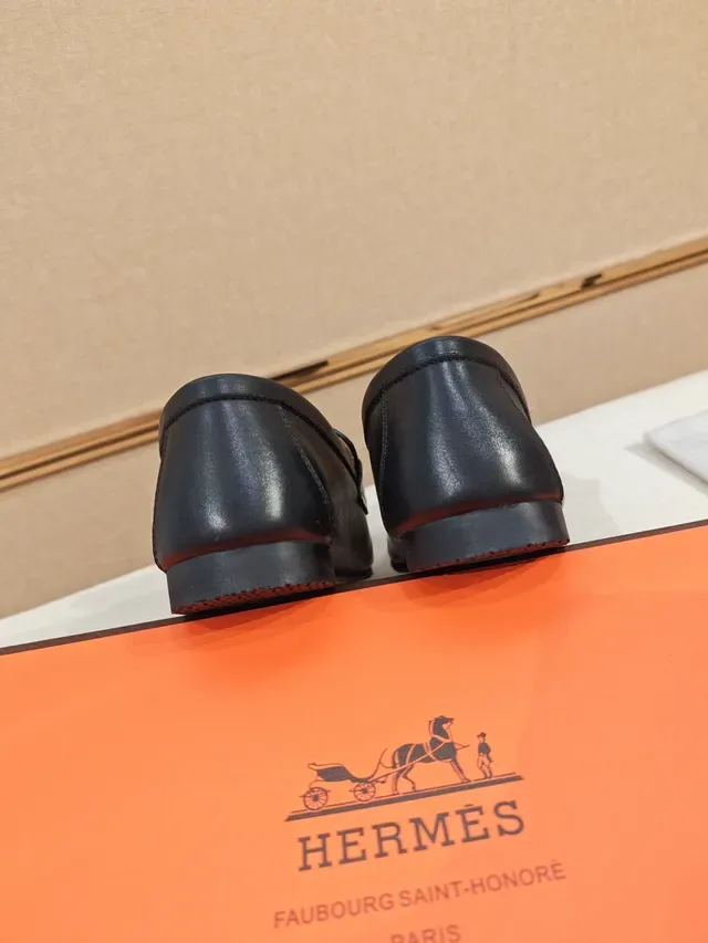 Hermès Oran Black Leather Gold H-Buckle Loafers 2