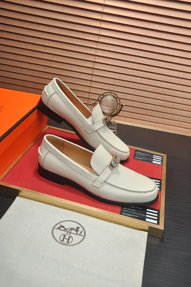 Hermès Oran Loafer Cream Textured Leather Metal Buckle Loafers 4