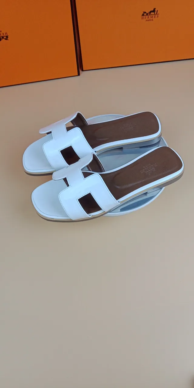 Hermès Oran Slide White Patent Leather Slippers 5