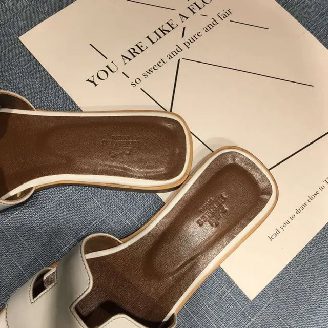 Hermès Oran جلد أبيض H-Strap نعال 2