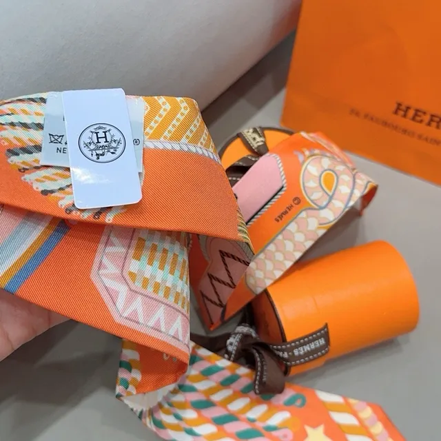 Hermès Twilly Orange Star and Pattern Silk Scarf 8