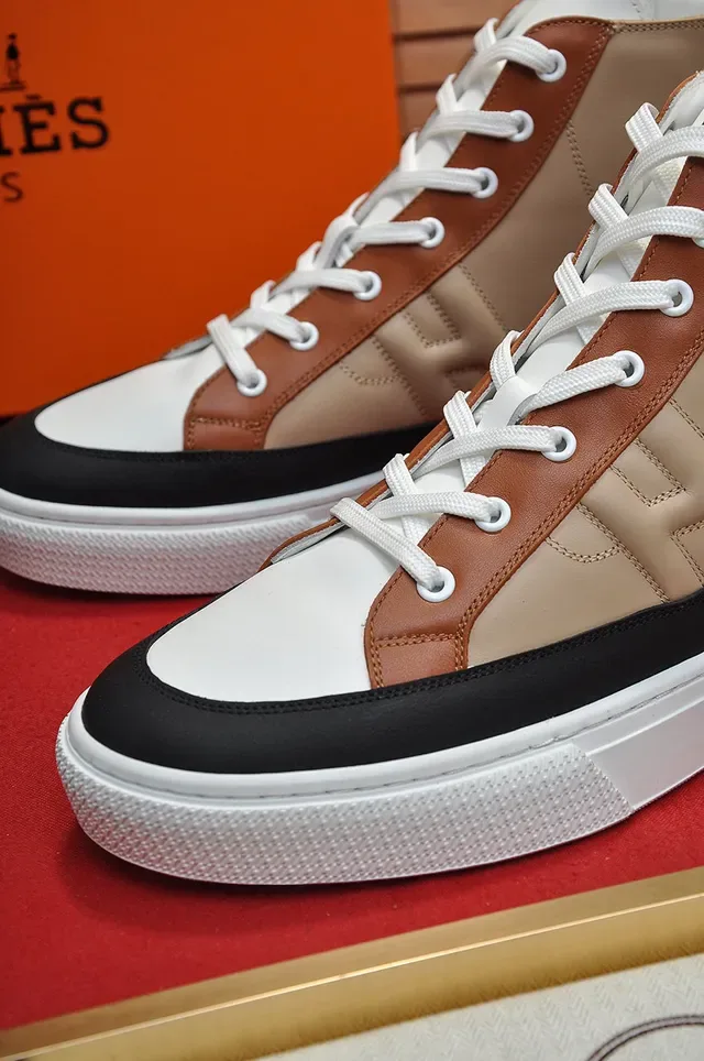 Hermès Zapatillas altas blancas y marrones de cuero con paneles 3