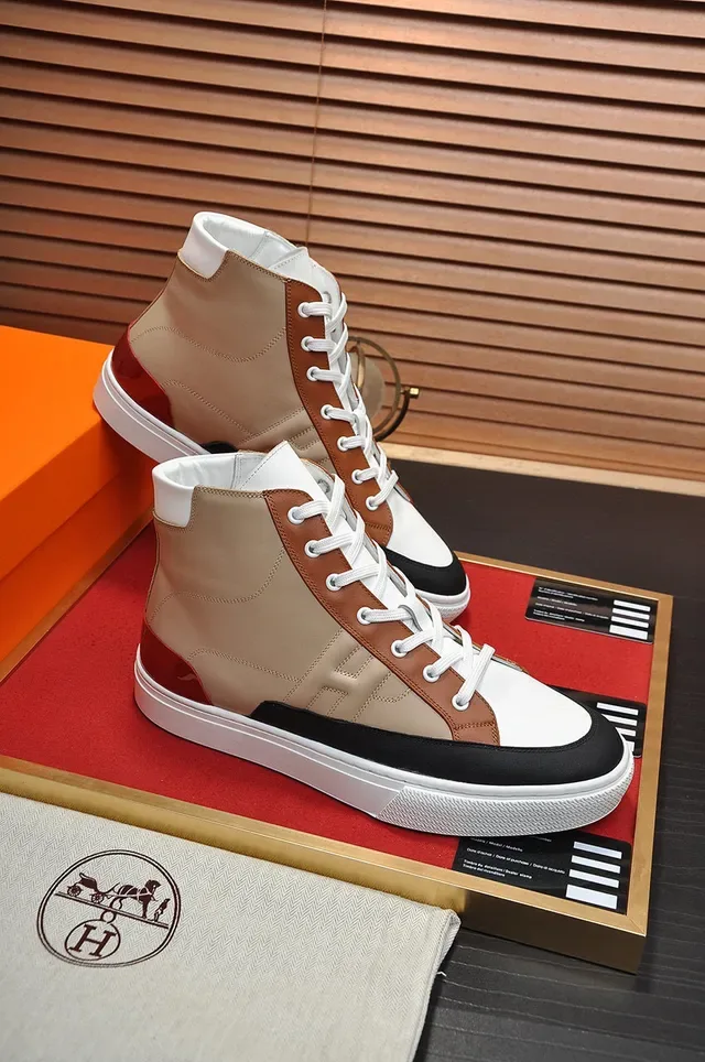 Hermès Zapatillas altas blancas y marrones de cuero con paneles 6