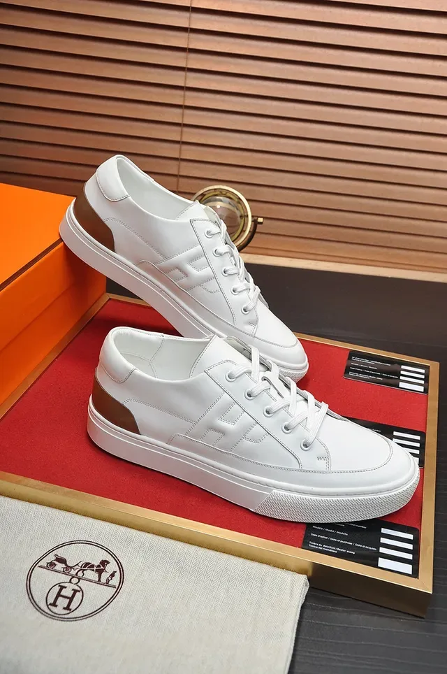 Hermès حذاء رياضي أبيض وبني جلد منخفض القدمين مبطن بخياطة H 6