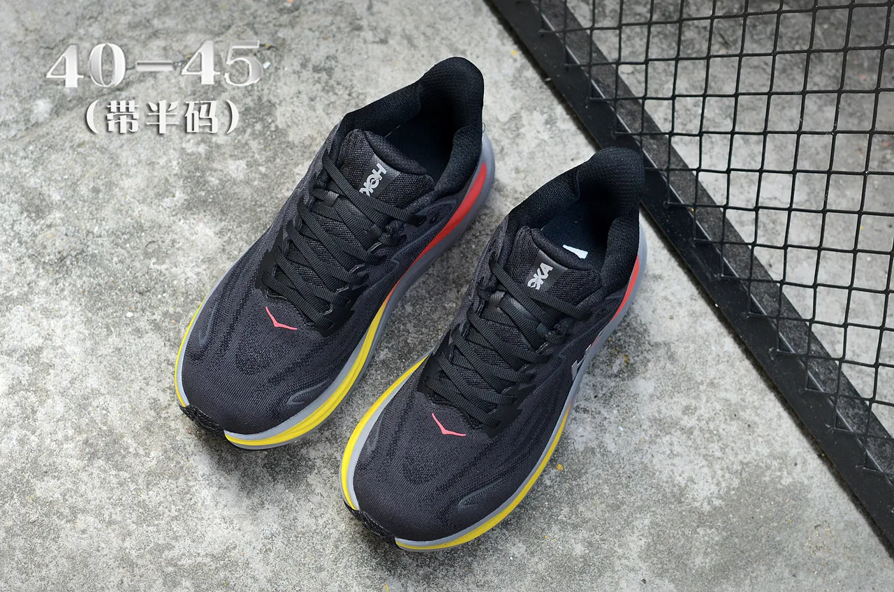 Hoka 黑黄 工程针织鞋面 多层中底 跑鞋 4