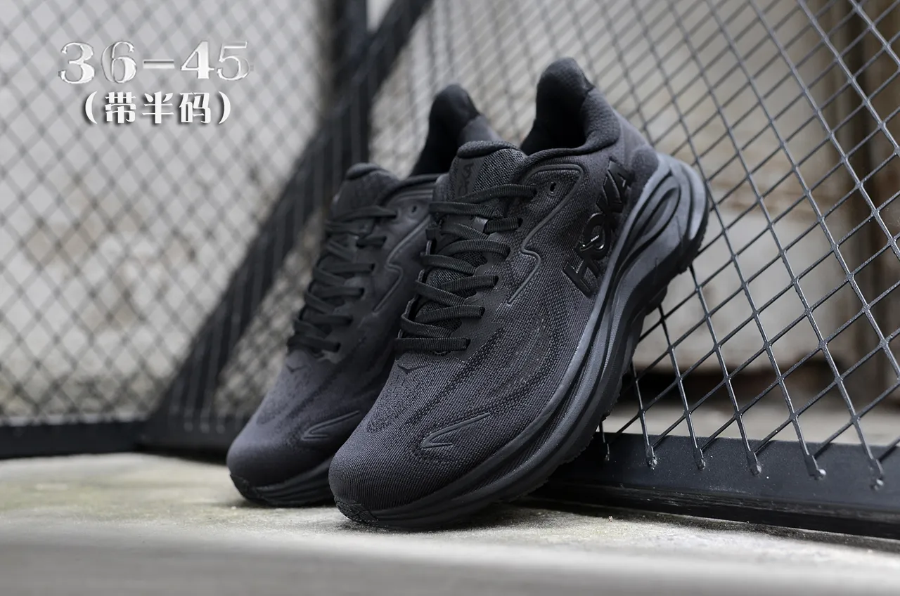 Hoka Clifton 黑色单色工程针织鞋面跑鞋 5