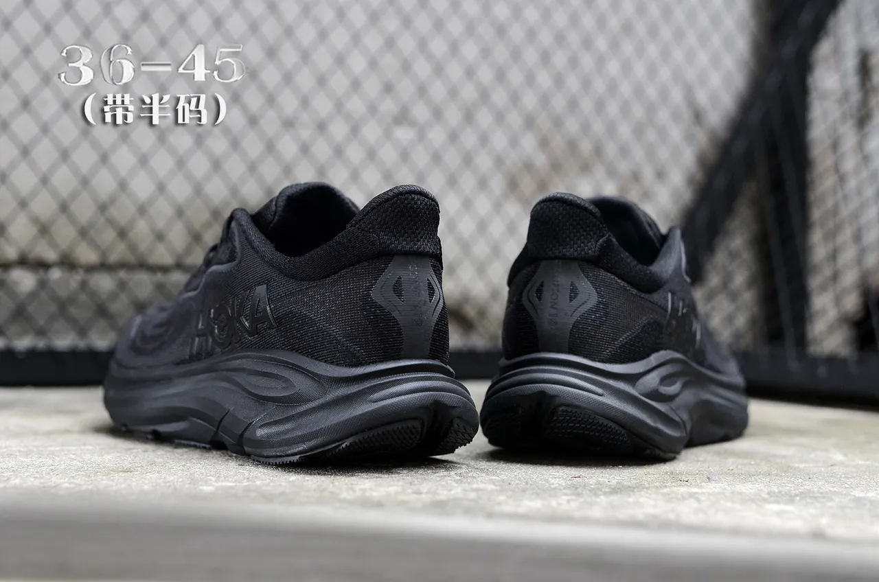 Hoka Clifton 黑色单色工程针织鞋面跑鞋 6