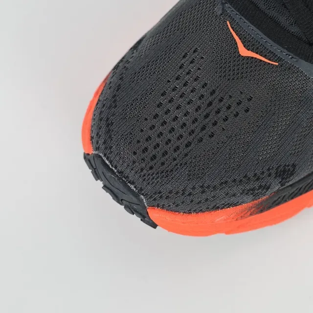 Hoka Clifton Noir Orange Engineered Knit Upper Flared Midsole Chaussures de Running 5