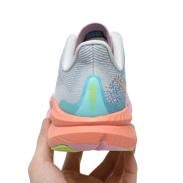 Hoka Mach 6 رمادي وردي الجزء العلوي Knit Engineered الميدسول التدرجي أحذية الجري 6