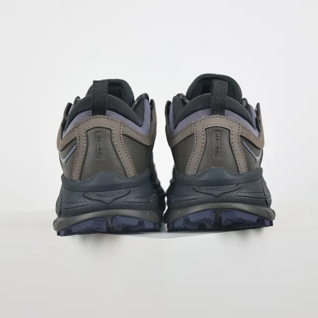 Hoka Speedgoat भूरा काला लो-कट ट्रेल रनिंग सिल्हूट छिद्रित जाली ऊपरी स्नीकर 8