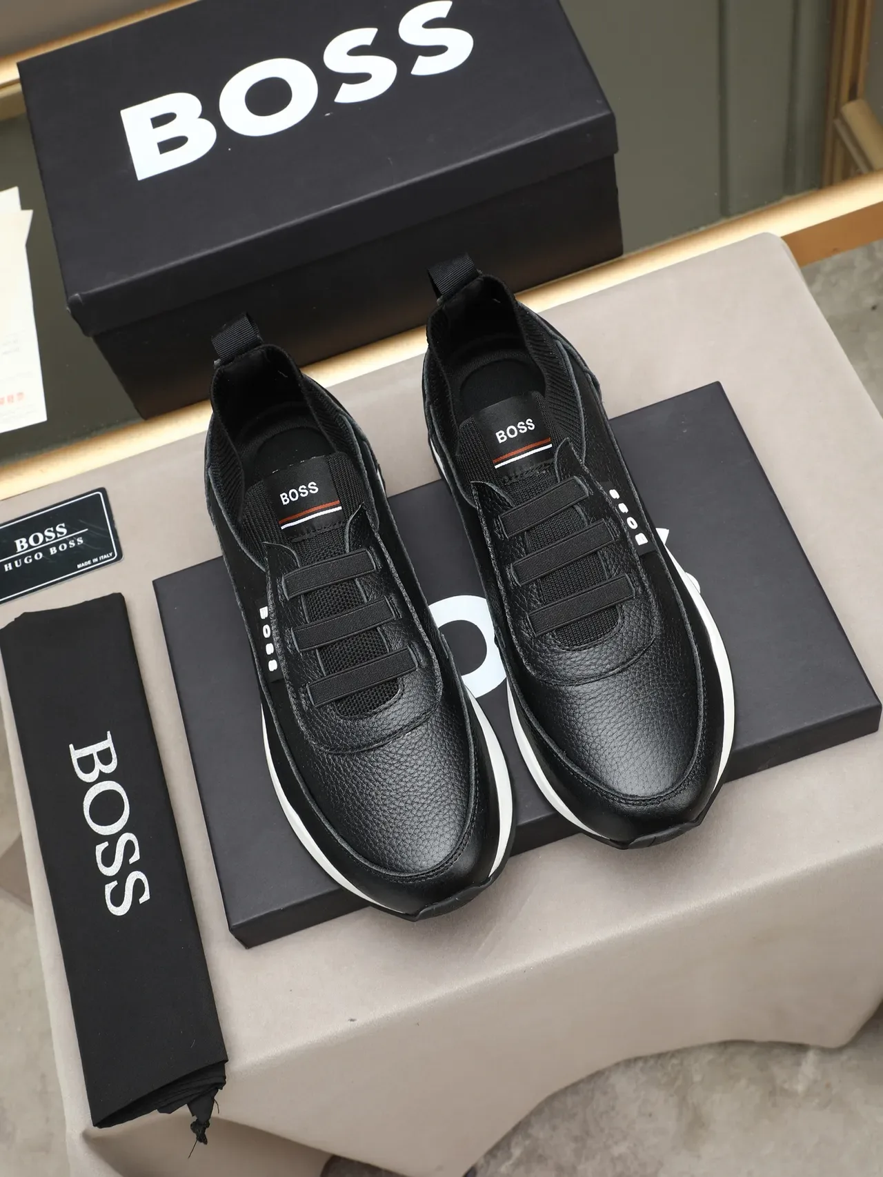 Hugo Boss 黑色压纹皮革无鞋带拖鞋式生活方式运动鞋 3