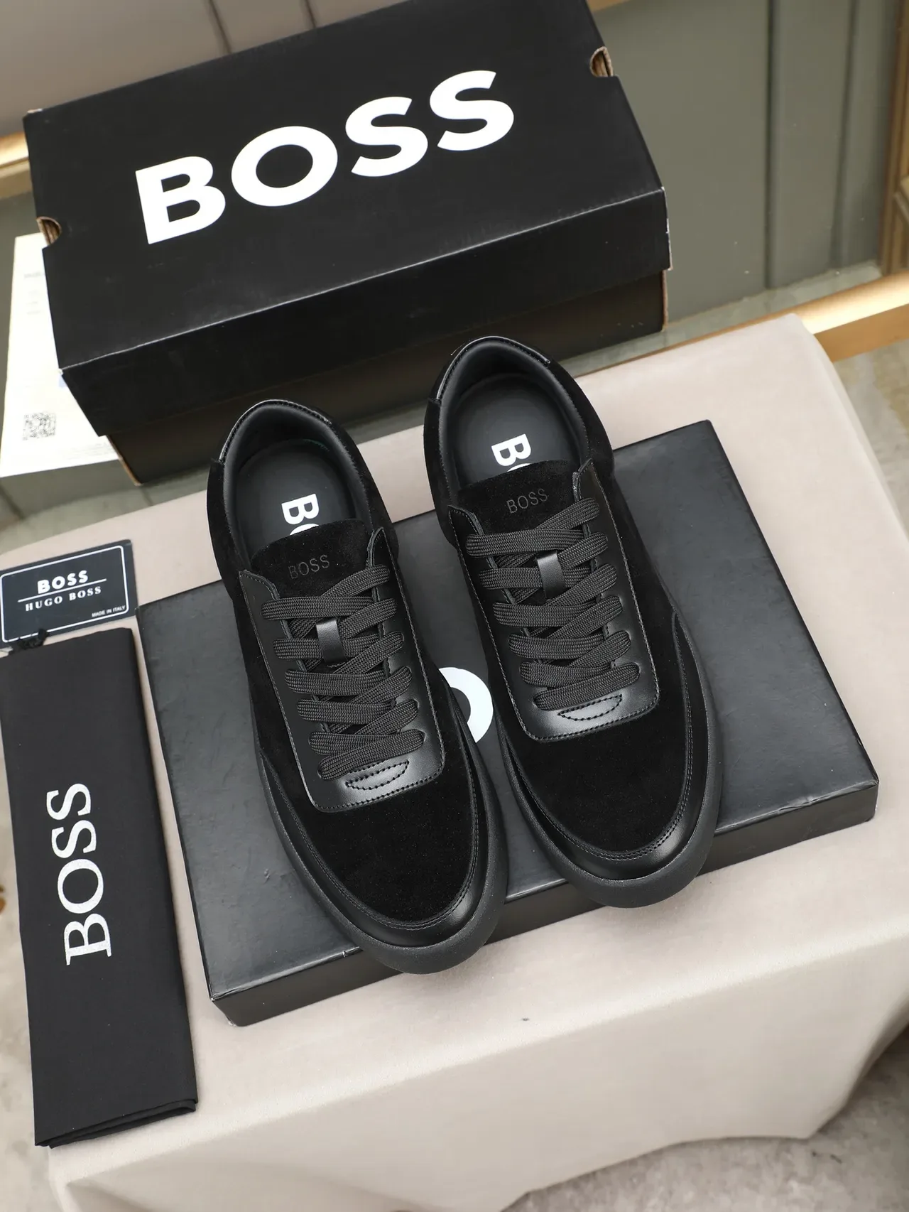 Hugo Boss 黑色麂皮和皮革平台生活方式运动鞋 3
