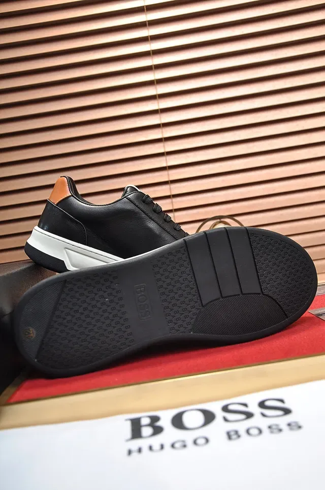 Hugo Boss Noir Blanc Cuir Et Daim Supérieur Contraste Semelle Intermédiaire Sneakers Lifestyle 3