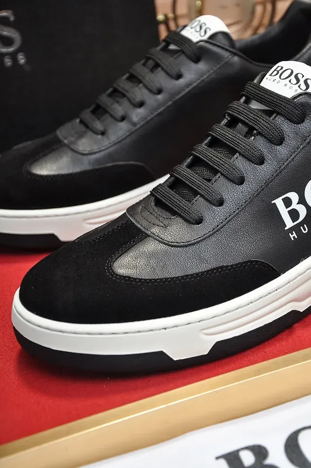 Hugo Boss Noir Blanc Cuir Et Daim Supérieur Contraste Semelle Intermédiaire Sneakers Lifestyle 4