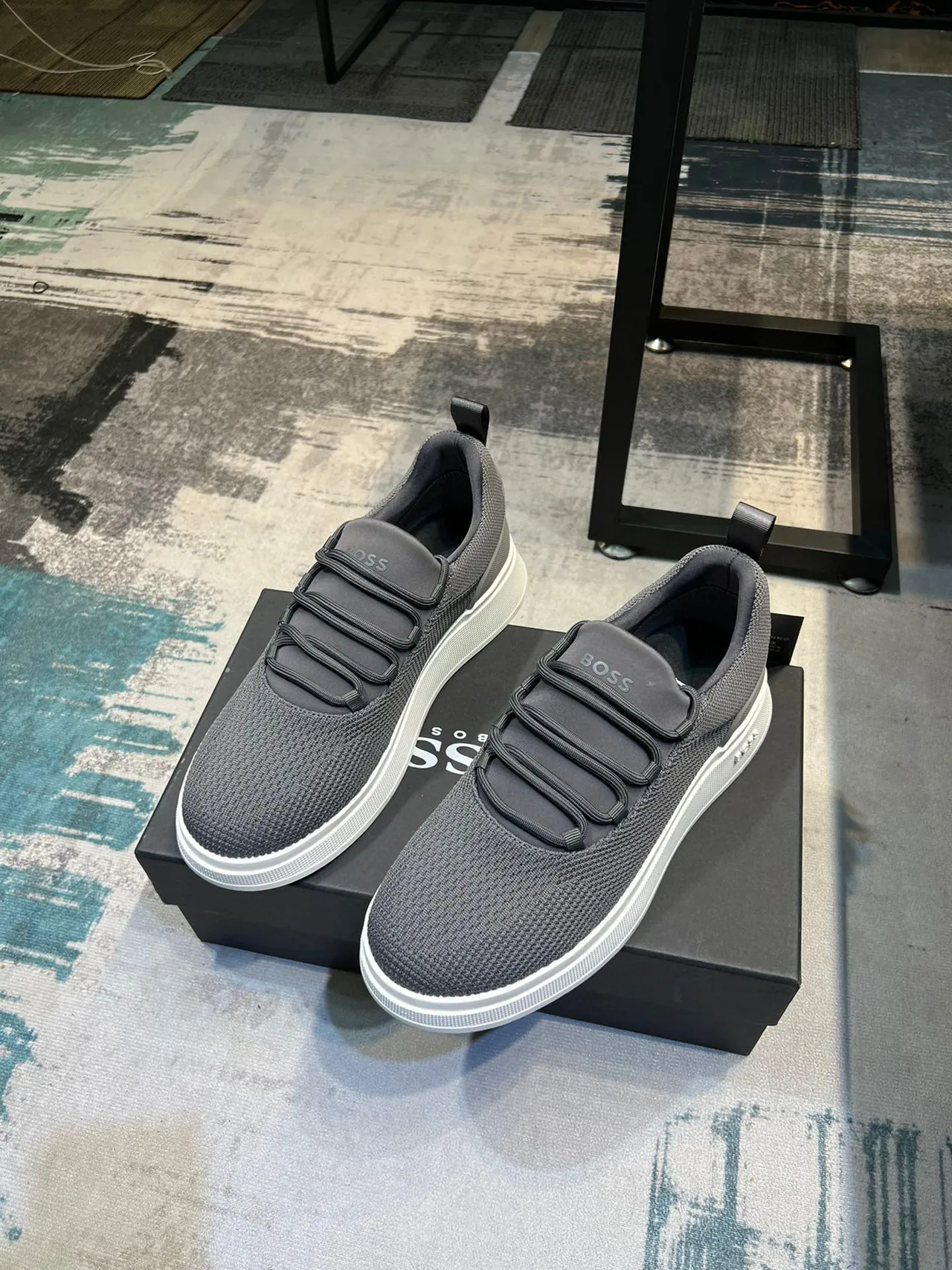 Hugo Boss Zapatillas de plataforma gris con correa elástica de tricot 5