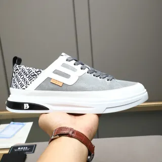 Hugo Boss ধূসর সুয়েড প্ল্যাটফর্ম লাইফস্টাইল স্নিকার