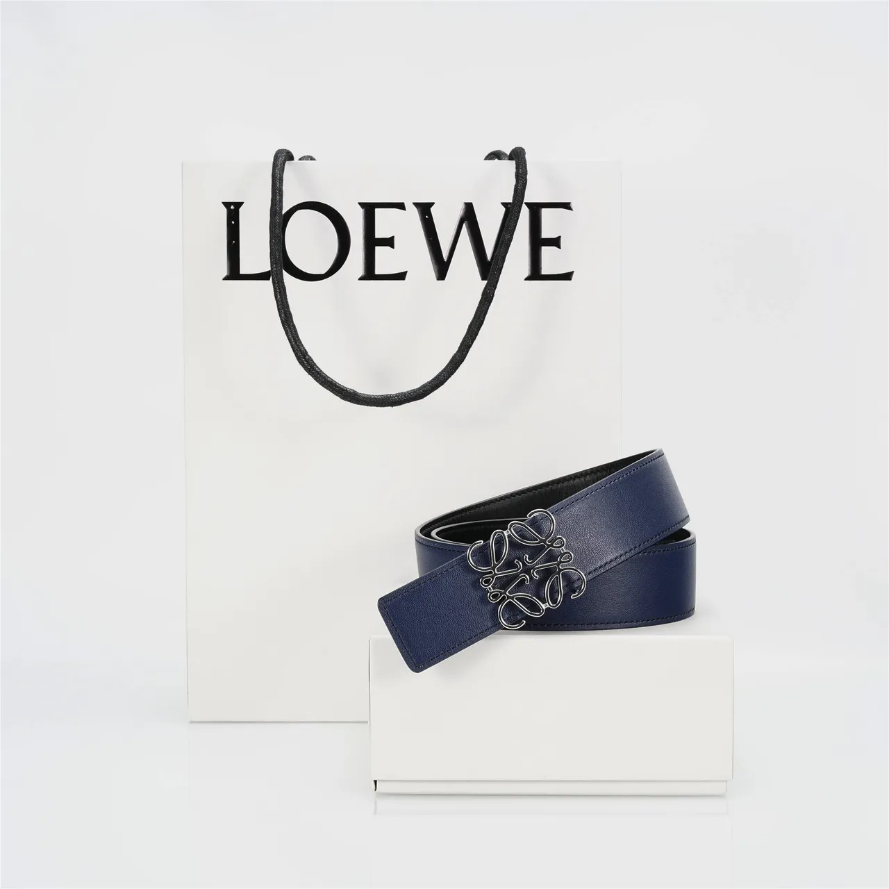 Loewe Anagram Navy حزام جلد 4