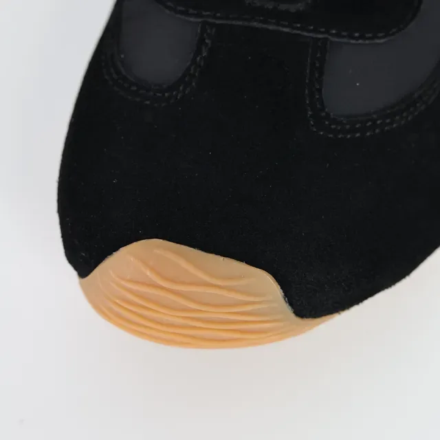 Loewe Flow Runner Black White Gum 生活方式运动鞋 5