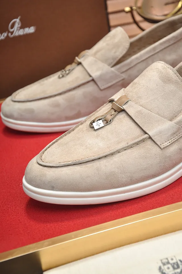 Loro Piana بيج أبيض سويد علوي Buckle Strap Loafer 3