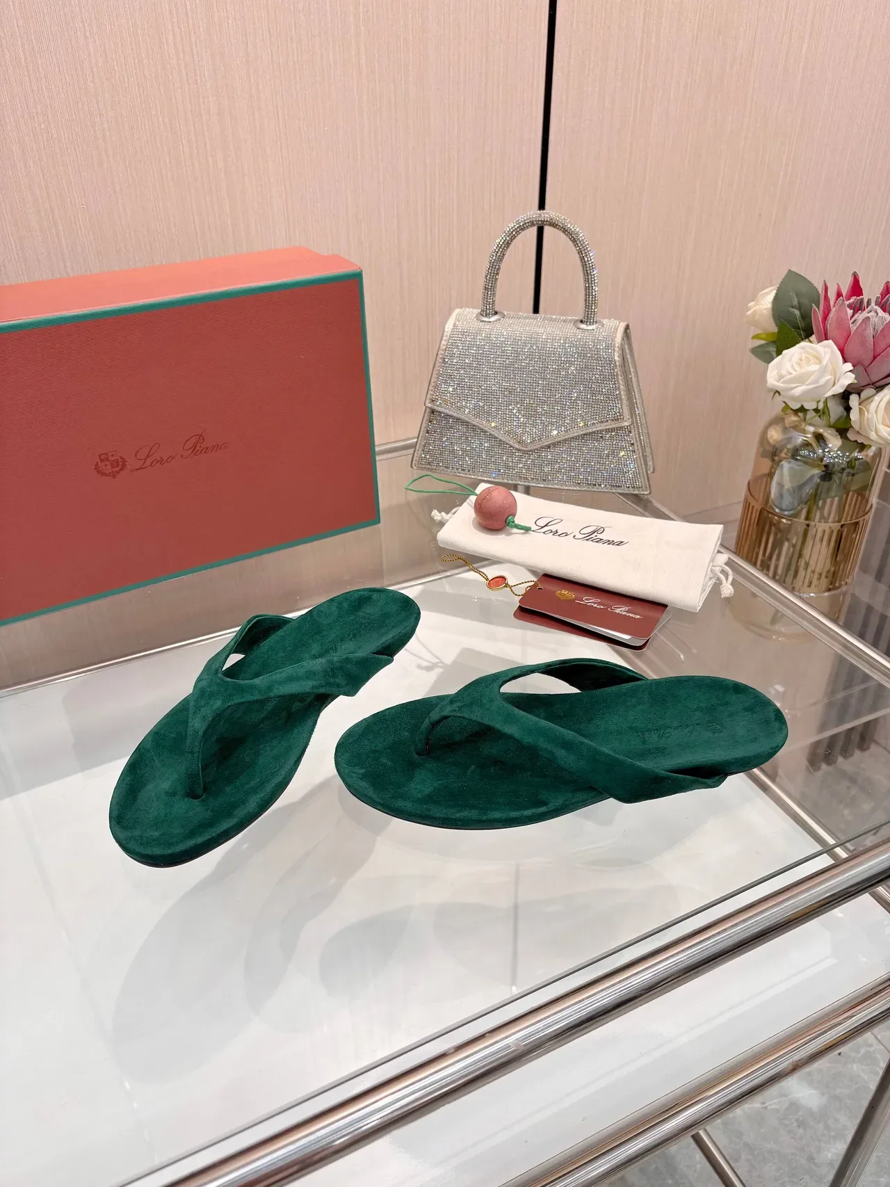 Loro Piana 绿色麂皮人字拖鞋 3